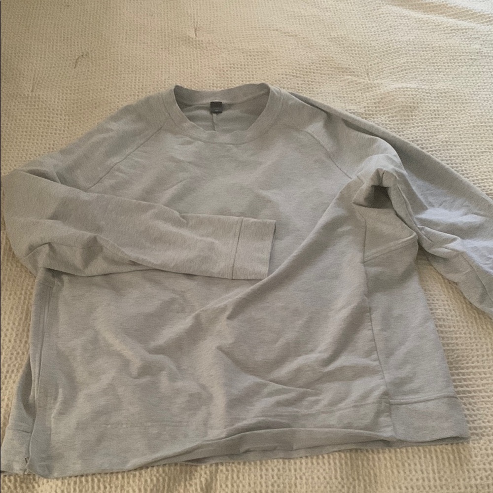 Lululemon Athletica Gray Long Sleeve Shirt
